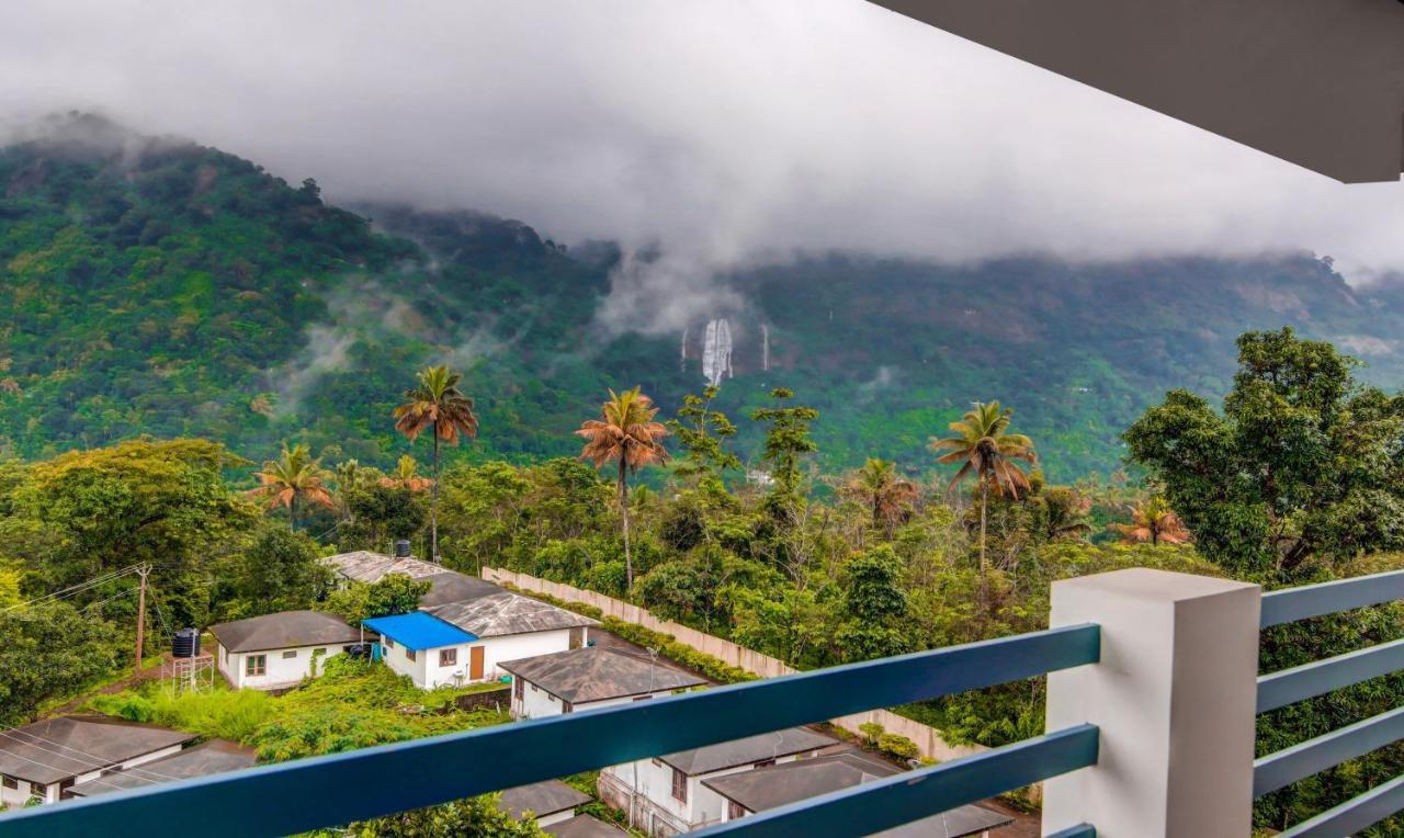 Treebo Trend Misty Garden Resorts With Mountain View Munnar Buitenkant foto